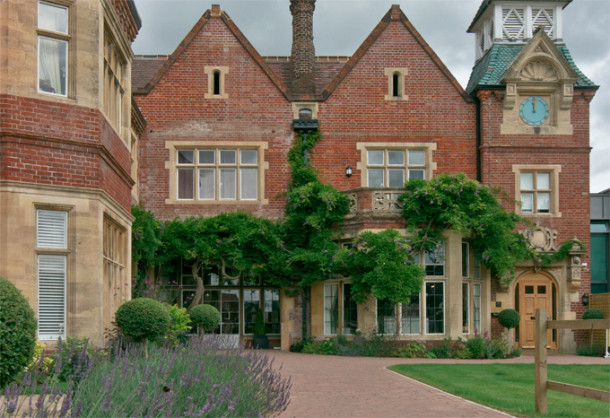 Image of Croxley Green Grade II listed county manor