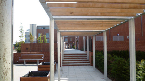 Image of communal and private garden spaces at Burgess Hill residential development